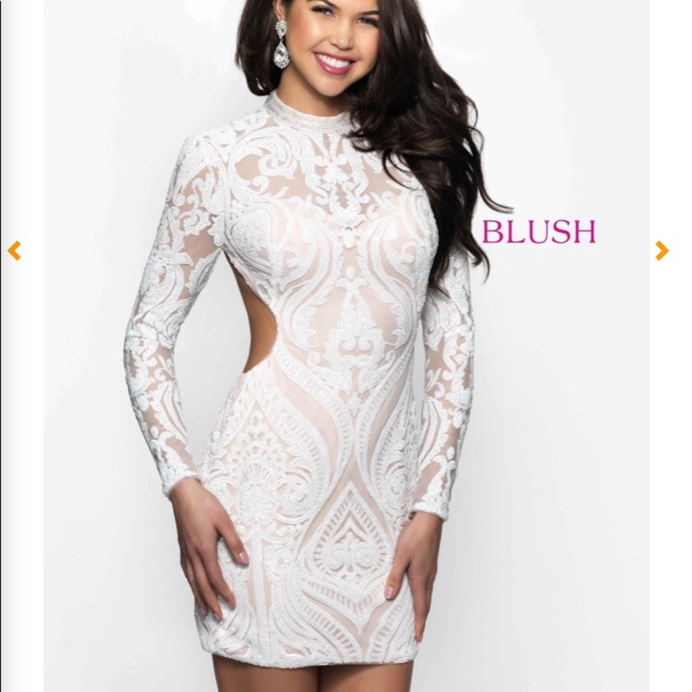 Blush Brand Size 2 Off-White/Nude L/S Sequin Dress